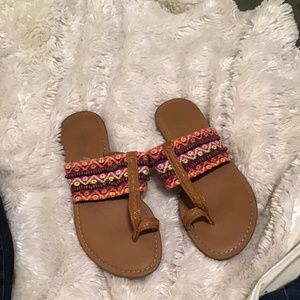 Womens sandals size 7m